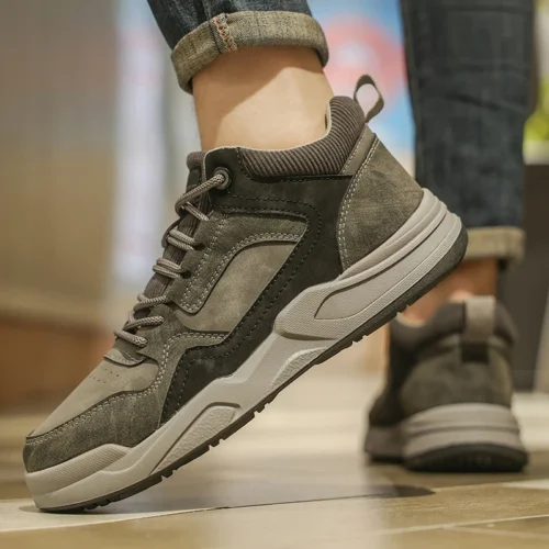 New casual men's board shoes Comfortable Thick Bottom Quality Style Autumn and Winter Outdoor Shoes for Youth classics gray