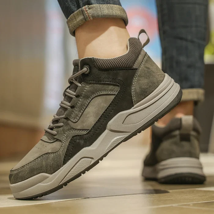 New casual men's board shoes Comfortable Thick Bottom Quality Style Autumn and Winter Outdoor Shoes for Youth classics gray