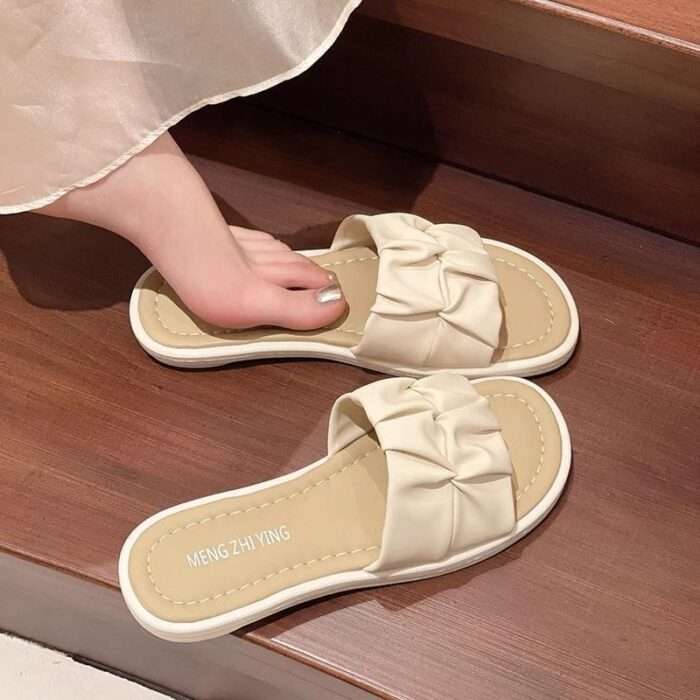 womens flat sandels