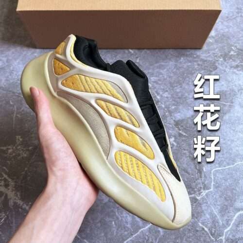 Boost 700 V3 breathable trending comfortable men women shoes
