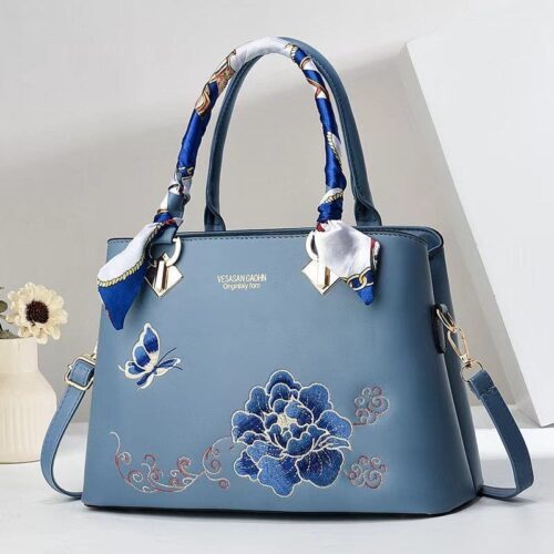 New ladies bag ladiesbag embroidered handbag silk scarf new Chinese style large capacity shoulder messenger bag bags