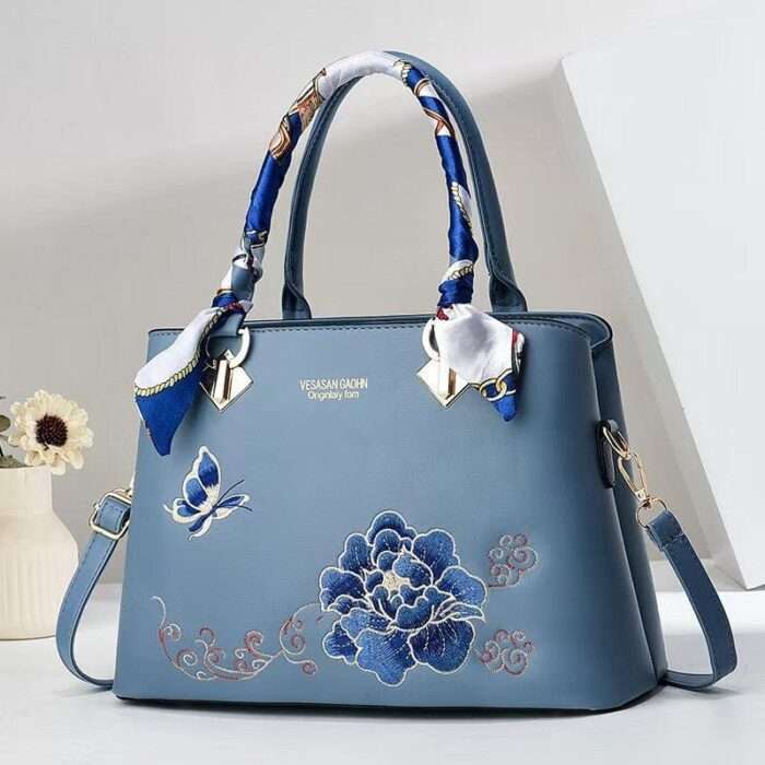 New ladies bag ladiesbag embroidered handbag silk scarf new Chinese style large capacity shoulder messenger bag bags