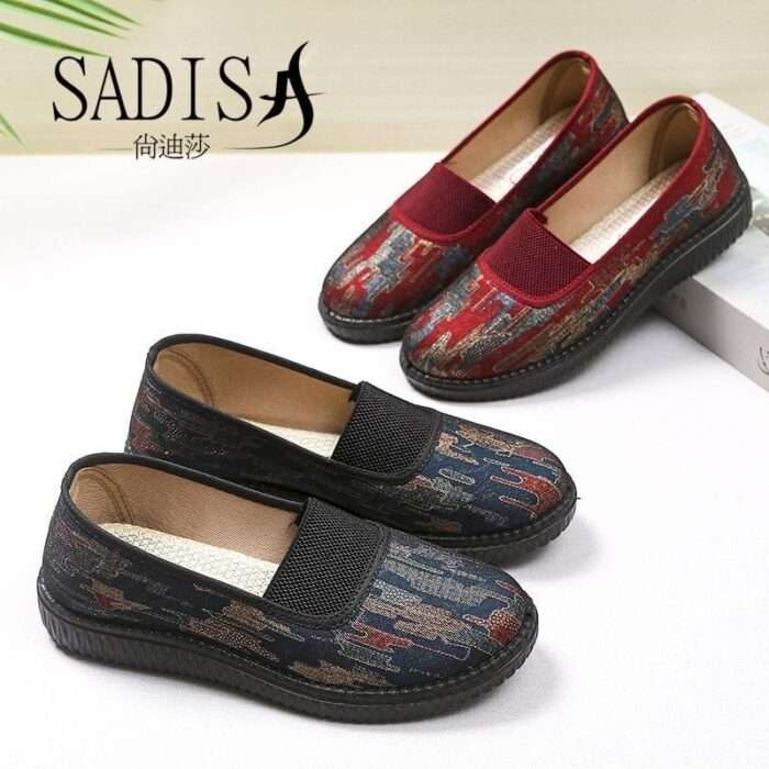 Old Beijing cloth shoes for women, grandma, non-slip, middle-aged mother, spring and autumn, comfortable, soft sole, old lady, breathable and widened