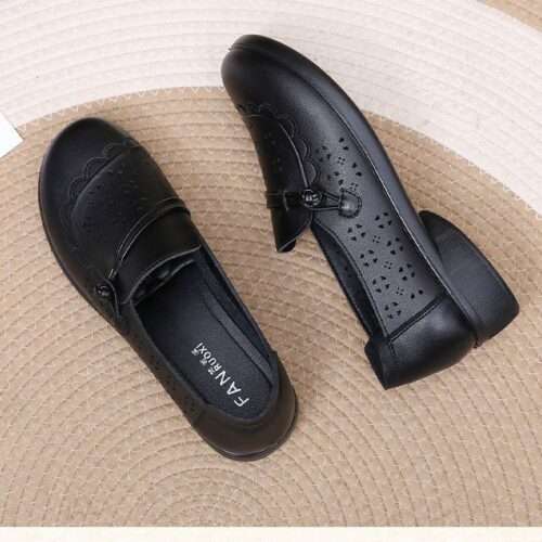 Mom's shoes sandals summer genuine leather soft sole comfortable summer hollow hole shoes for middle-aged and elderly people