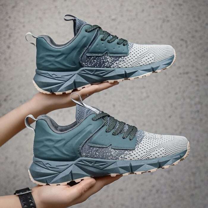 New outdoor shoes for men in autumn, popular all-match breathable sports casual shoes, mesh fly woven wear-resistant travel shoes