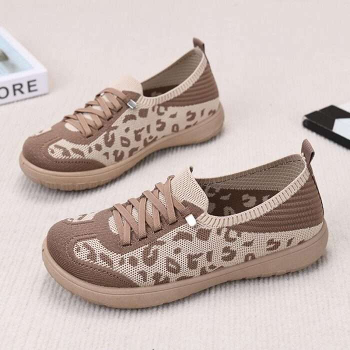 Spring new style old Beijing cloth shoes women's shoes soft sole non-slip leopard print one-step German training shoes comfortable flat shoes for mothers