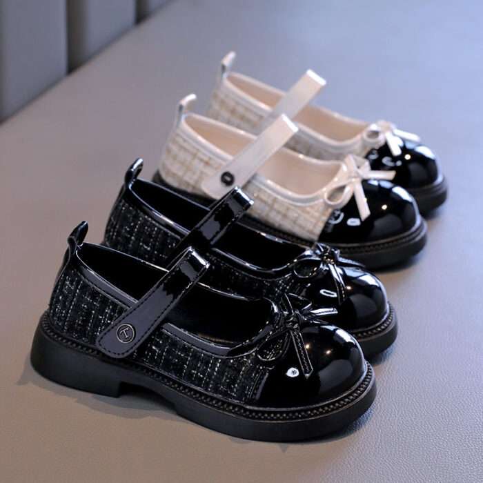 Girls' leather shoes 2024 spring and autumn new style genuine leather soft sole fashionable small fragrance style princess shoes simple versatile casual shoes
