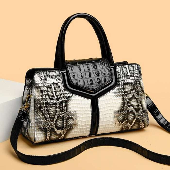 2025 new large-capacity mother's shoulder messenger bag - Image 3